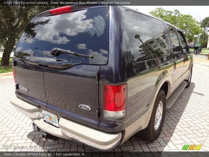 Deep Wedgewood Blue Metallic / Medium Parchment 2000 Ford Excursion Limited