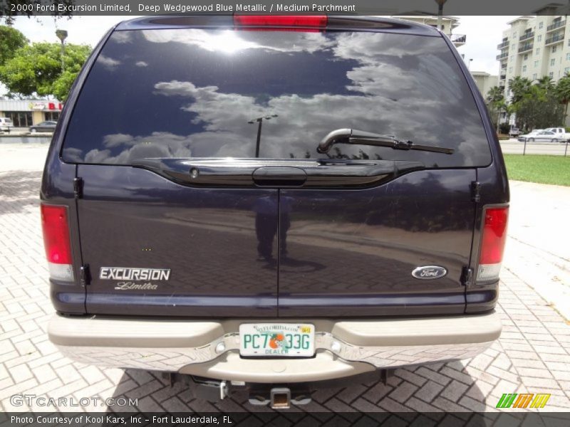 Deep Wedgewood Blue Metallic / Medium Parchment 2000 Ford Excursion Limited