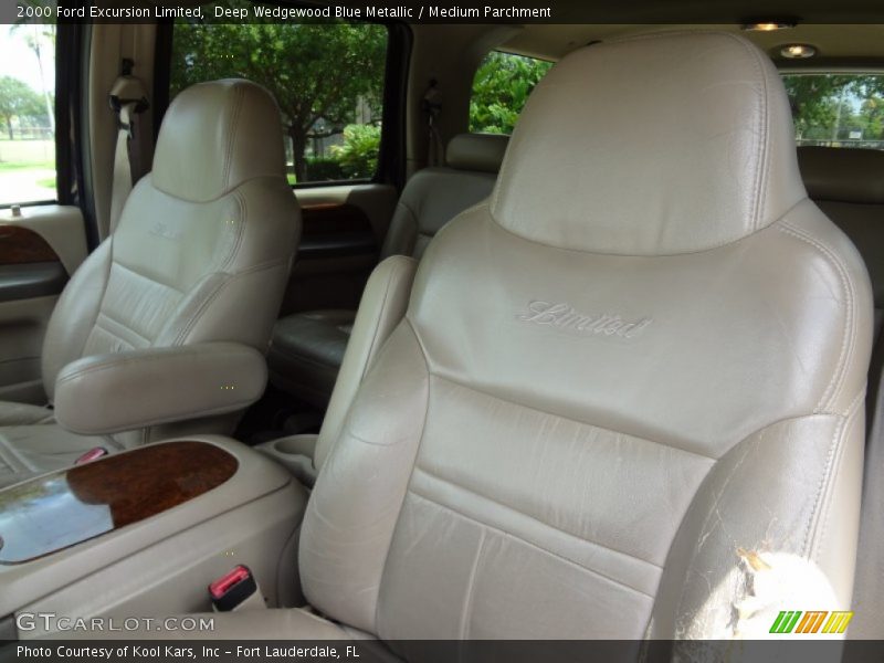 Front Seat of 2000 Excursion Limited