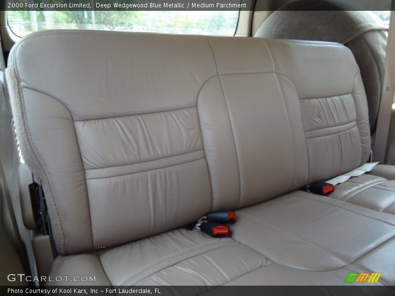 Deep Wedgewood Blue Metallic / Medium Parchment 2000 Ford Excursion Limited