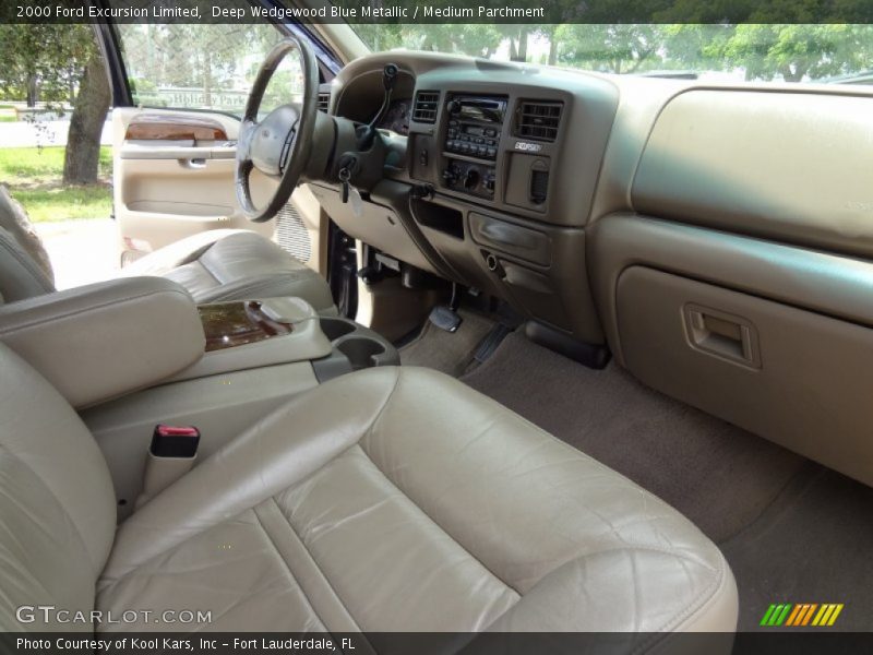  2000 Excursion Limited Medium Parchment Interior
