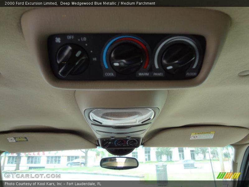 Deep Wedgewood Blue Metallic / Medium Parchment 2000 Ford Excursion Limited