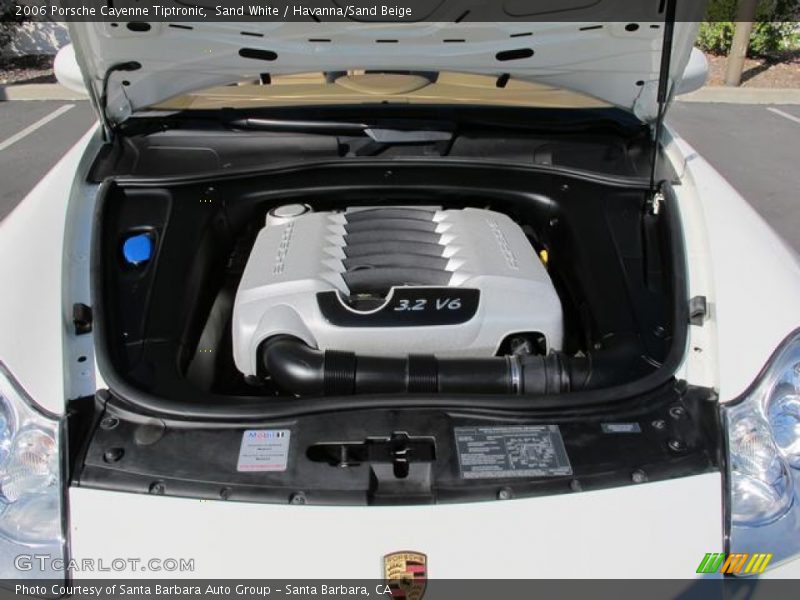 Sand White / Havanna/Sand Beige 2006 Porsche Cayenne Tiptronic