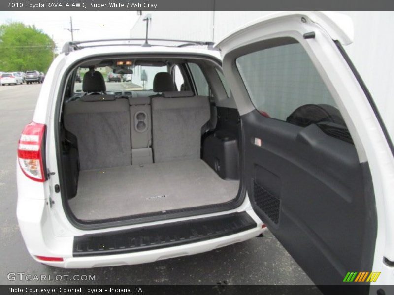 Super White / Ash Gray 2010 Toyota RAV4 I4 4WD