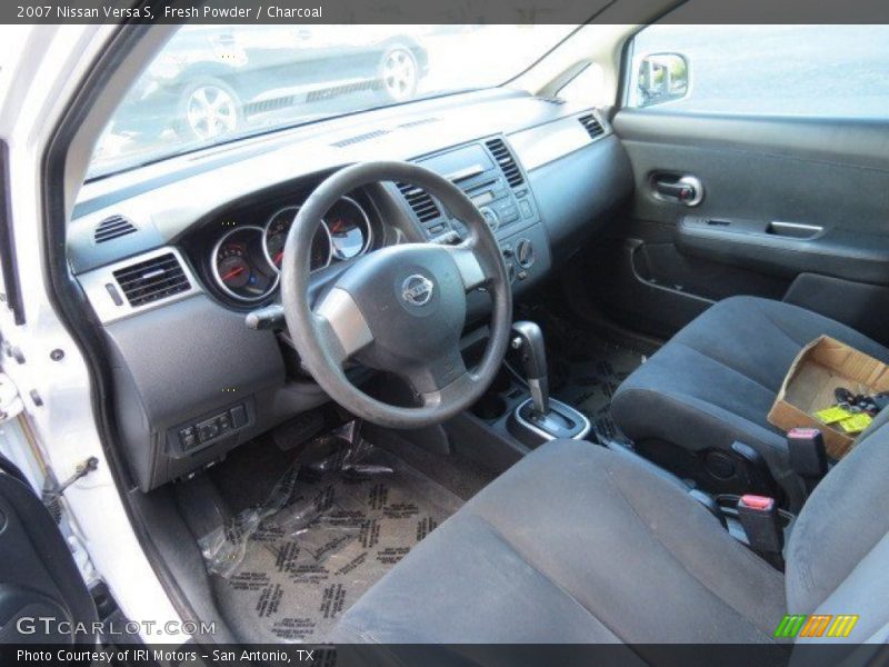 Fresh Powder / Charcoal 2007 Nissan Versa S