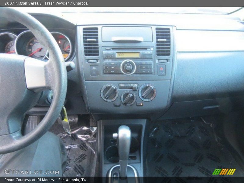 Fresh Powder / Charcoal 2007 Nissan Versa S