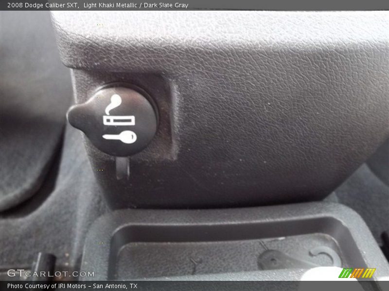 Light Khaki Metallic / Dark Slate Gray 2008 Dodge Caliber SXT