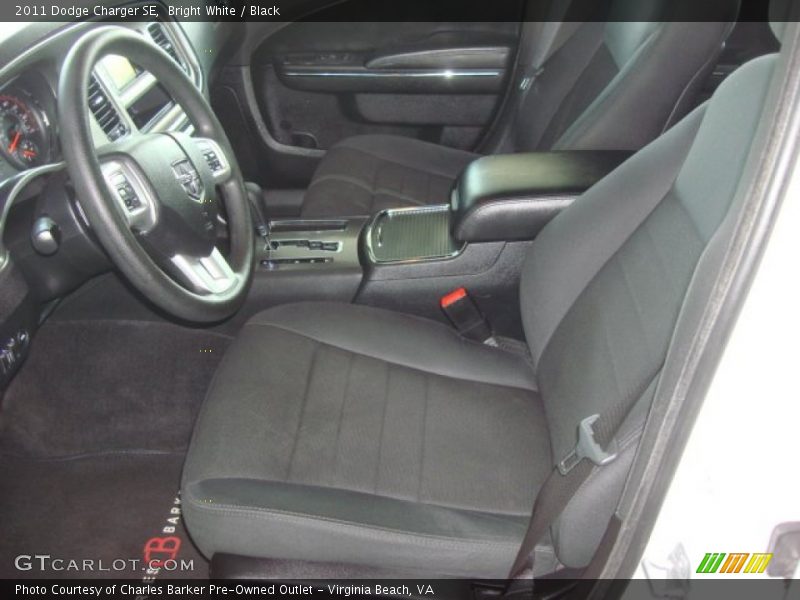 Bright White / Black 2011 Dodge Charger SE