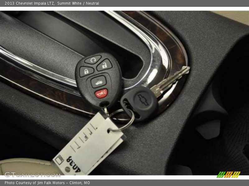 Summit White / Neutral 2013 Chevrolet Impala LTZ
