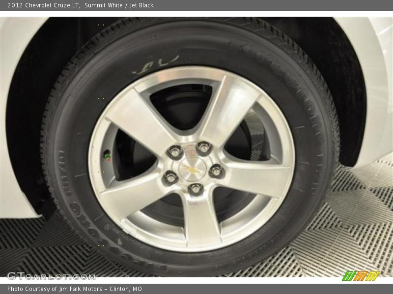 Summit White / Jet Black 2012 Chevrolet Cruze LT