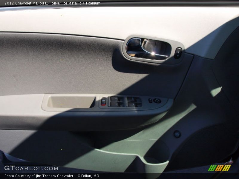 Silver Ice Metallic / Titanium 2012 Chevrolet Malibu LS