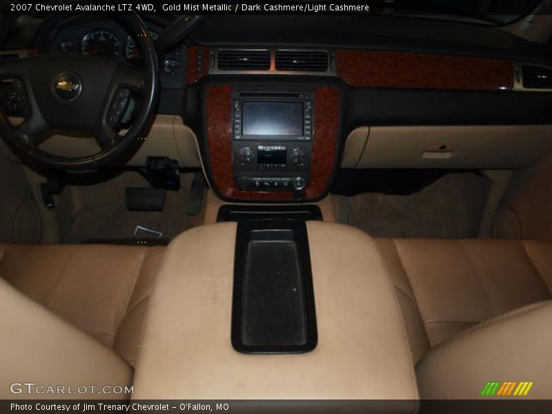 Gold Mist Metallic / Dark Cashmere/Light Cashmere 2007 Chevrolet Avalanche LTZ 4WD