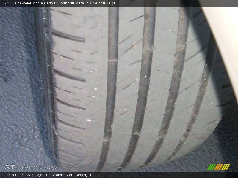 Sandrift Metallic / Neutral Beige 2003 Chevrolet Monte Carlo LS