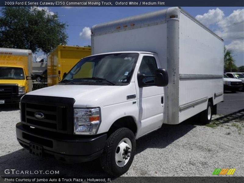 Oxford White / Medium Flint 2009 Ford E Series Cutaway E350 Commercial Moving Truck