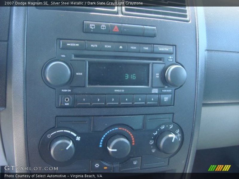 Silver Steel Metallic / Dark Slate Gray/Light Graystone 2007 Dodge Magnum SE