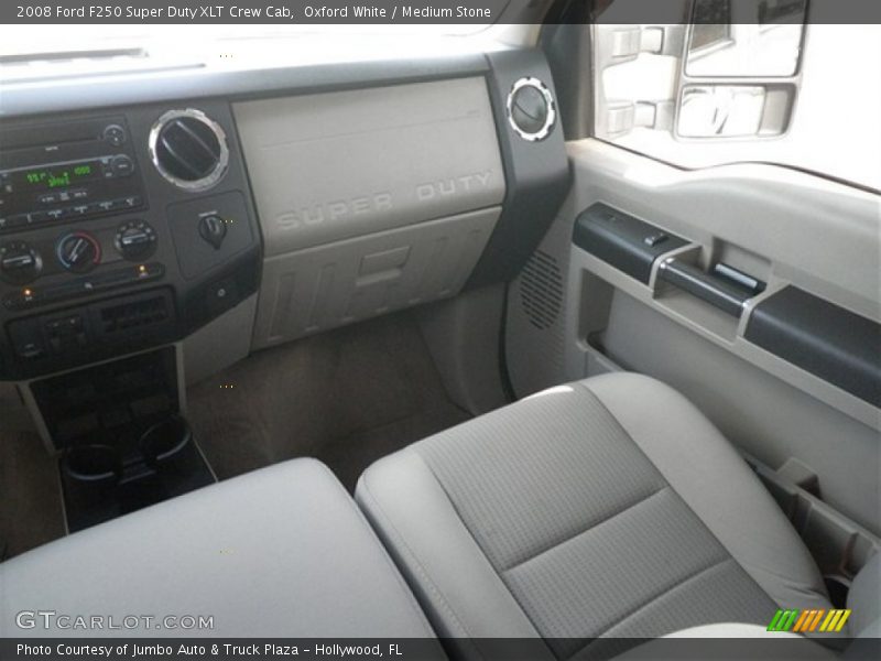 Oxford White / Medium Stone 2008 Ford F250 Super Duty XLT Crew Cab