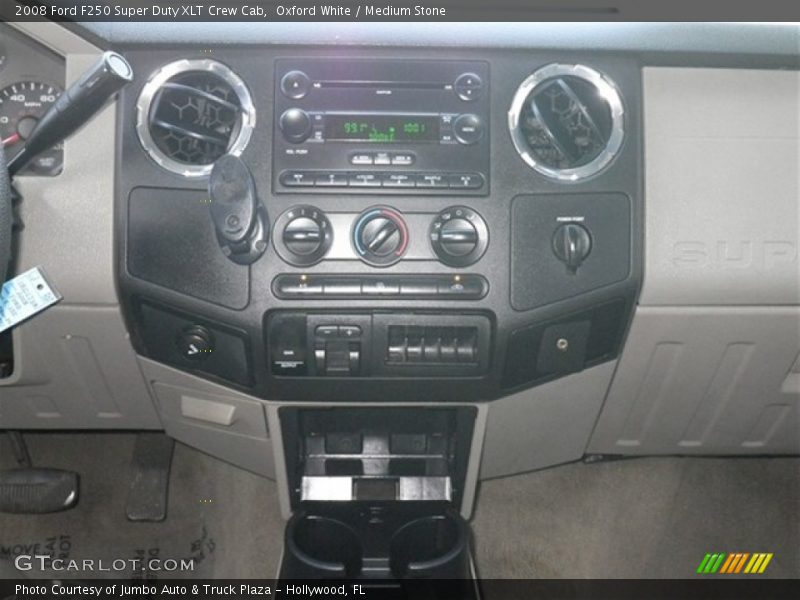 Oxford White / Medium Stone 2008 Ford F250 Super Duty XLT Crew Cab