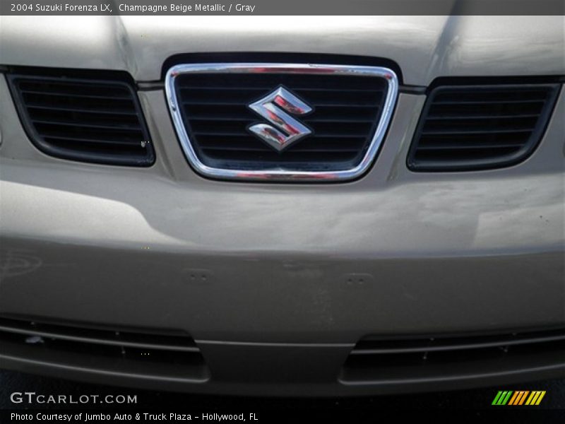 Champagne Beige Metallic / Gray 2004 Suzuki Forenza LX