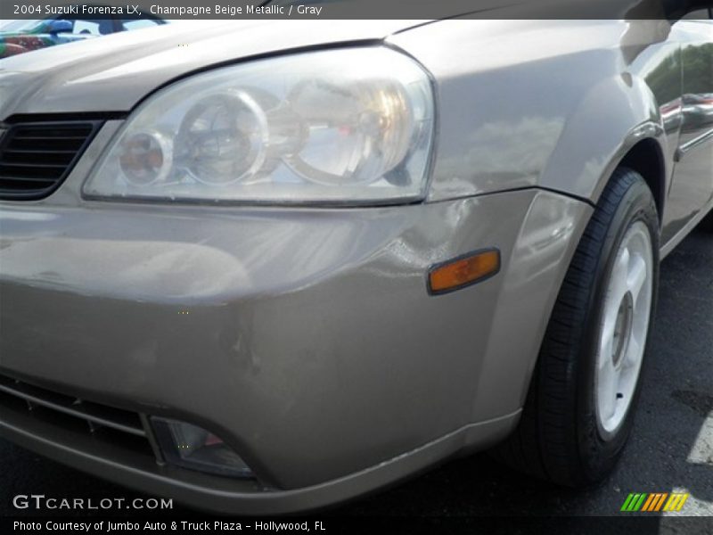 Champagne Beige Metallic / Gray 2004 Suzuki Forenza LX