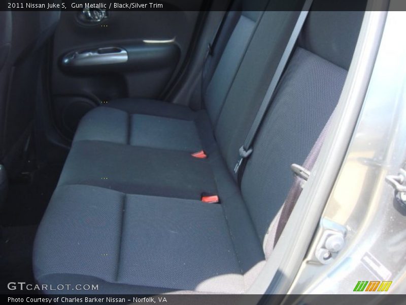 Gun Metallic / Black/Silver Trim 2011 Nissan Juke S