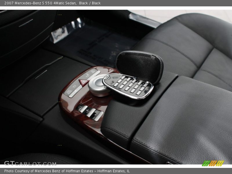 Black / Black 2007 Mercedes-Benz S 550 4Matic Sedan