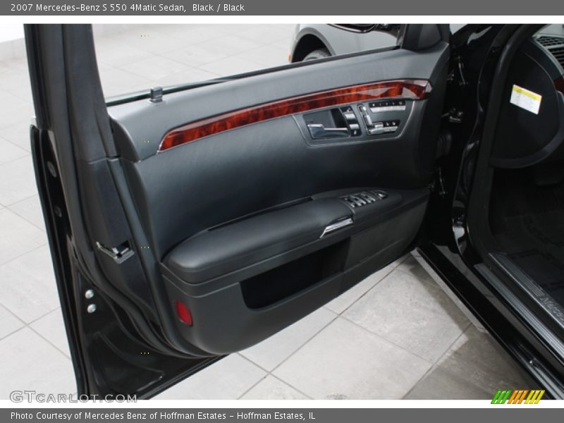 Black / Black 2007 Mercedes-Benz S 550 4Matic Sedan