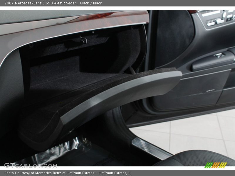 Black / Black 2007 Mercedes-Benz S 550 4Matic Sedan