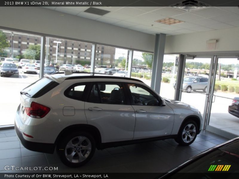 Mineral White Metallic / Black 2013 BMW X1 sDrive 28i