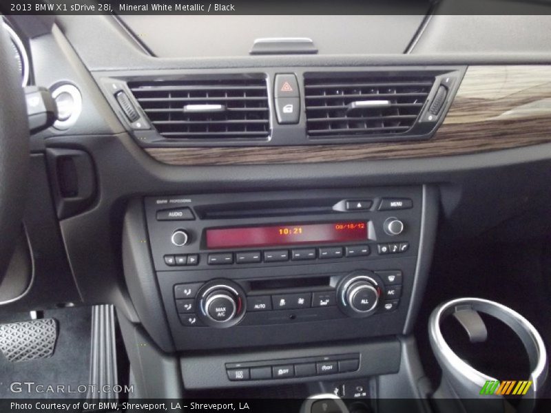 Audio System of 2013 X1 sDrive 28i