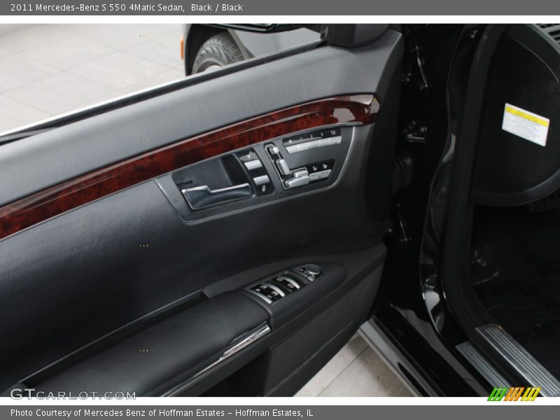 Black / Black 2011 Mercedes-Benz S 550 4Matic Sedan