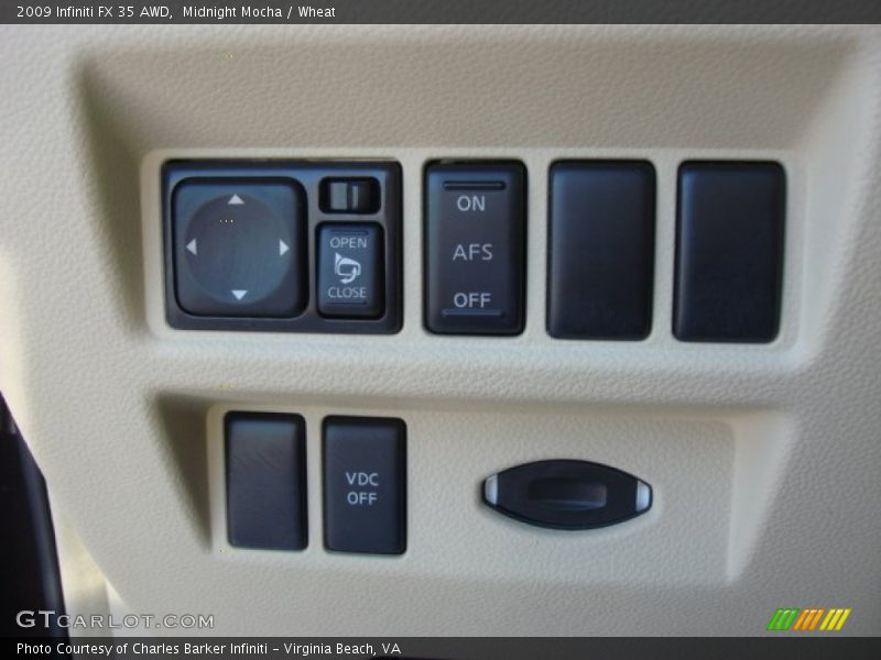 Controls of 2009 FX 35 AWD
