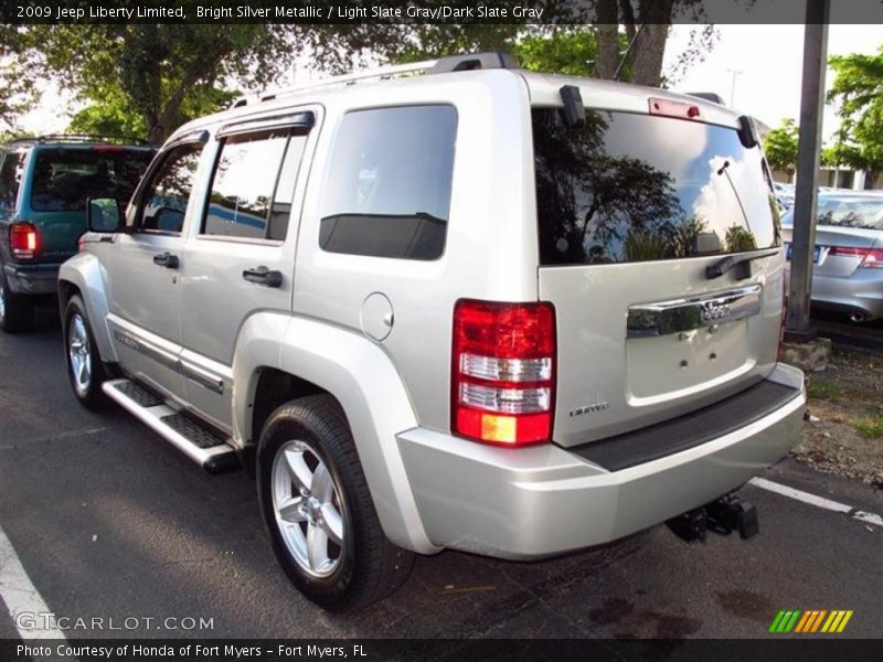 Bright Silver Metallic / Light Slate Gray/Dark Slate Gray 2009 Jeep Liberty Limited