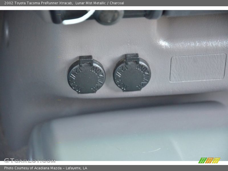 Lunar Mist Metallic / Charcoal 2002 Toyota Tacoma PreRunner Xtracab