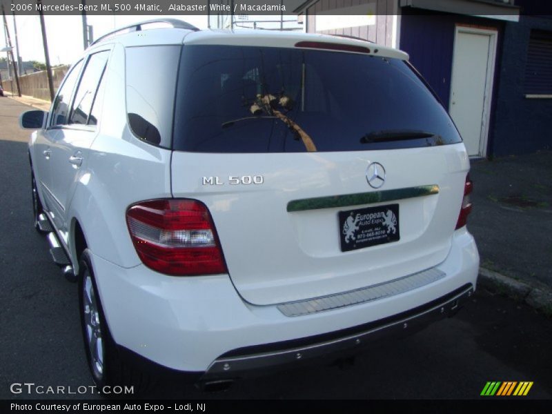 Alabaster White / Macadamia 2006 Mercedes-Benz ML 500 4Matic