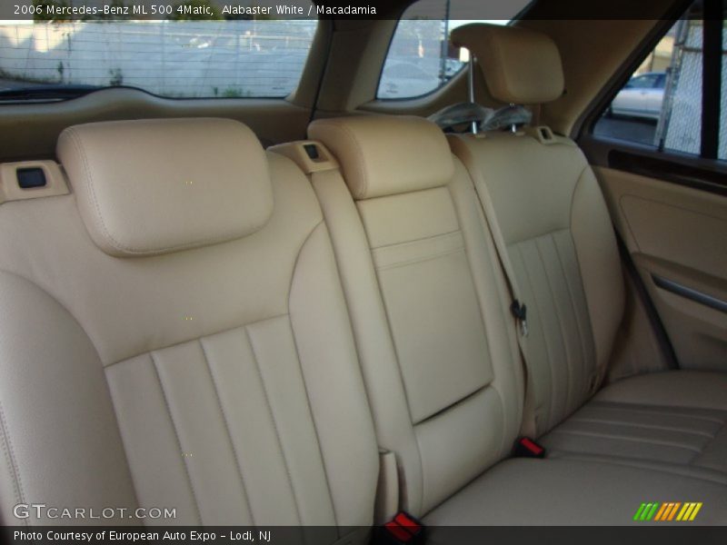 Alabaster White / Macadamia 2006 Mercedes-Benz ML 500 4Matic