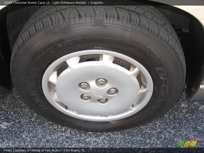 Light Driftwood Metallic / Graphite 1998 Chevrolet Monte Carlo LS