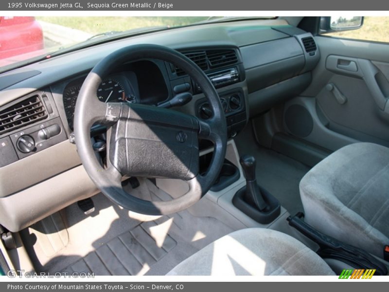 Sequoia Green Metallic / Beige 1995 Volkswagen Jetta GL
