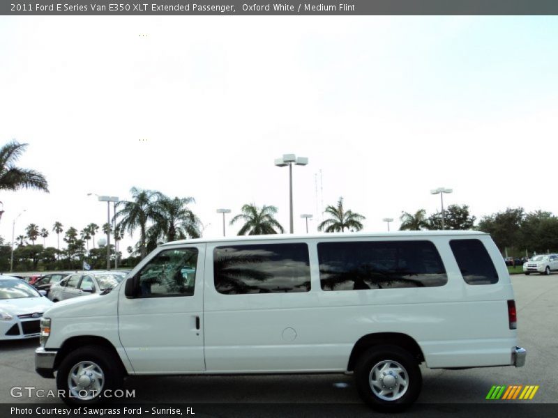Oxford White / Medium Flint 2011 Ford E Series Van E350 XLT Extended Passenger