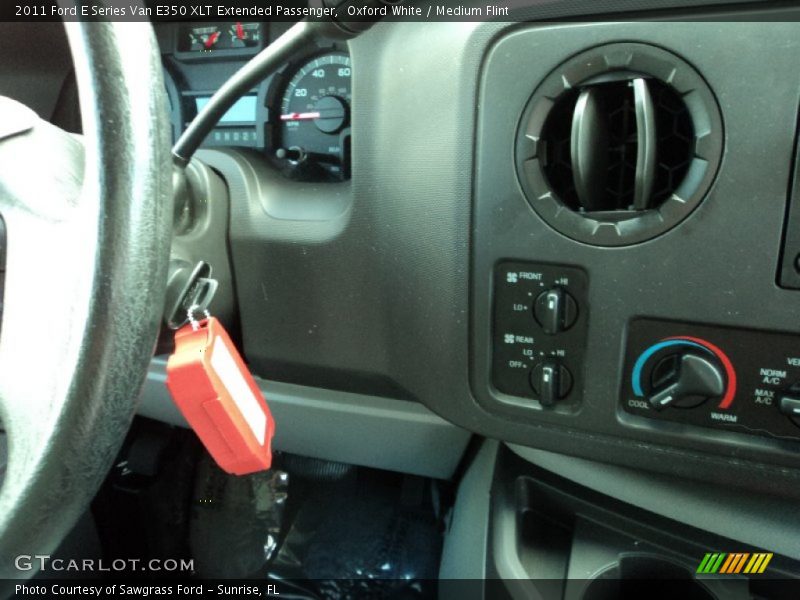 Oxford White / Medium Flint 2011 Ford E Series Van E350 XLT Extended Passenger