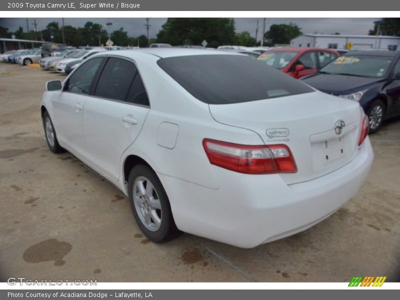 Super White / Bisque 2009 Toyota Camry LE