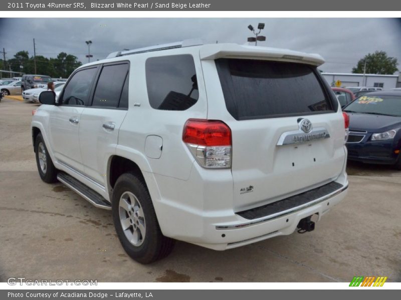 Blizzard White Pearl / Sand Beige Leather 2011 Toyota 4Runner SR5