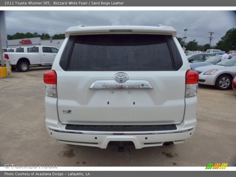 Blizzard White Pearl / Sand Beige Leather 2011 Toyota 4Runner SR5