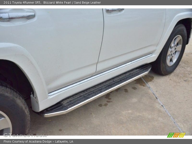 Blizzard White Pearl / Sand Beige Leather 2011 Toyota 4Runner SR5