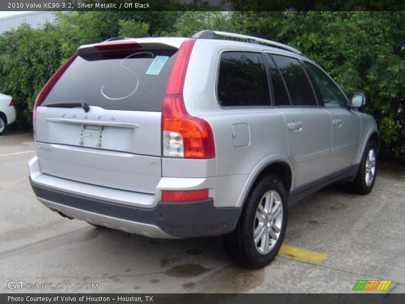 Silver Metallic / Off Black 2010 Volvo XC90 3.2