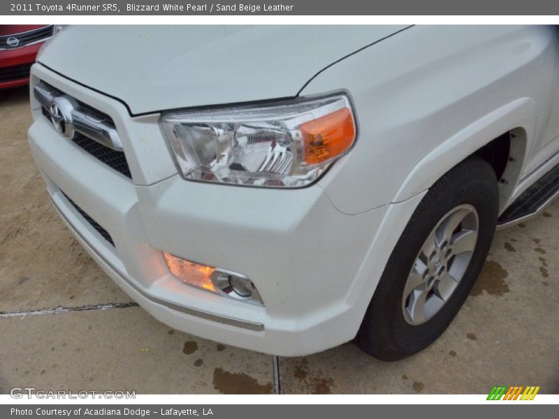 Blizzard White Pearl / Sand Beige Leather 2011 Toyota 4Runner SR5