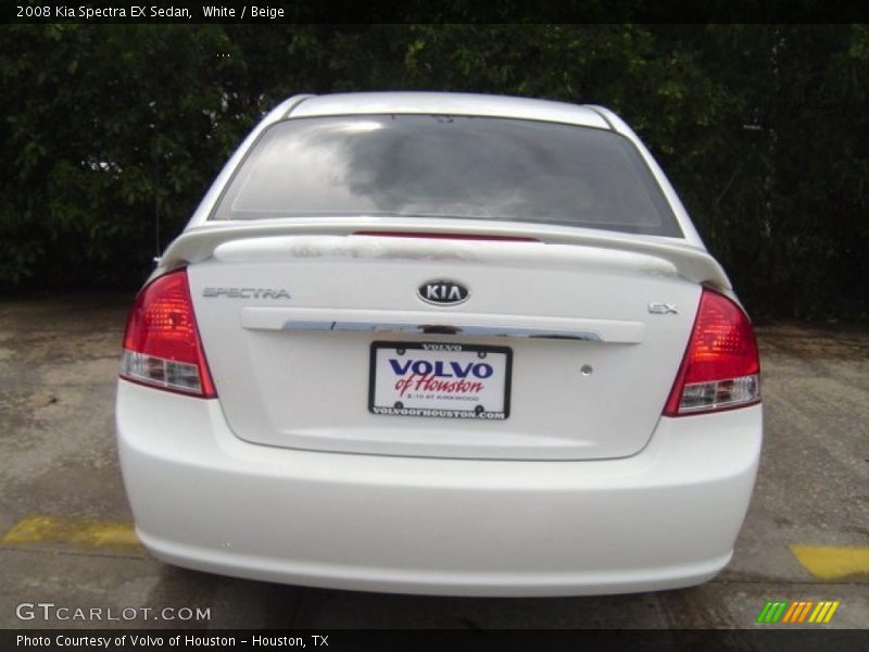White / Beige 2008 Kia Spectra EX Sedan