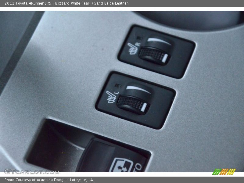 Blizzard White Pearl / Sand Beige Leather 2011 Toyota 4Runner SR5