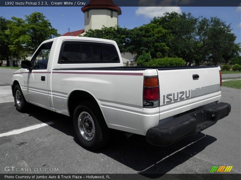 Cream White / Gray 1992 Isuzu Pickup S 2.3