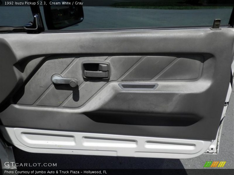 Cream White / Gray 1992 Isuzu Pickup S 2.3