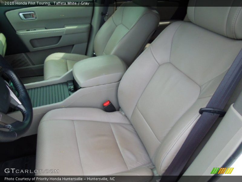 Front Seat of 2010 Pilot Touring